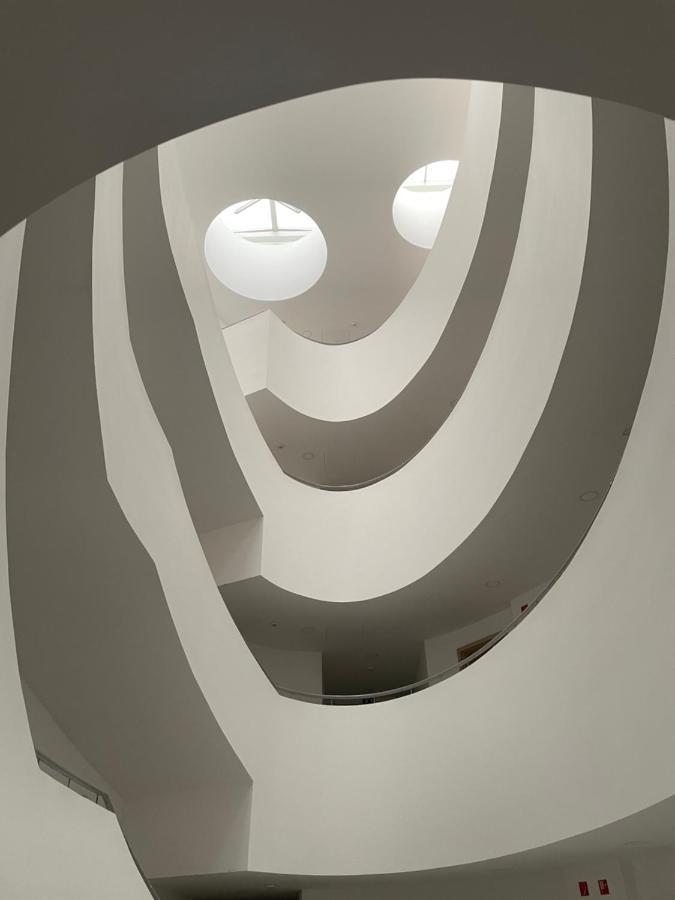 Design Apartman - Free Parking Szeged Bagian luar foto