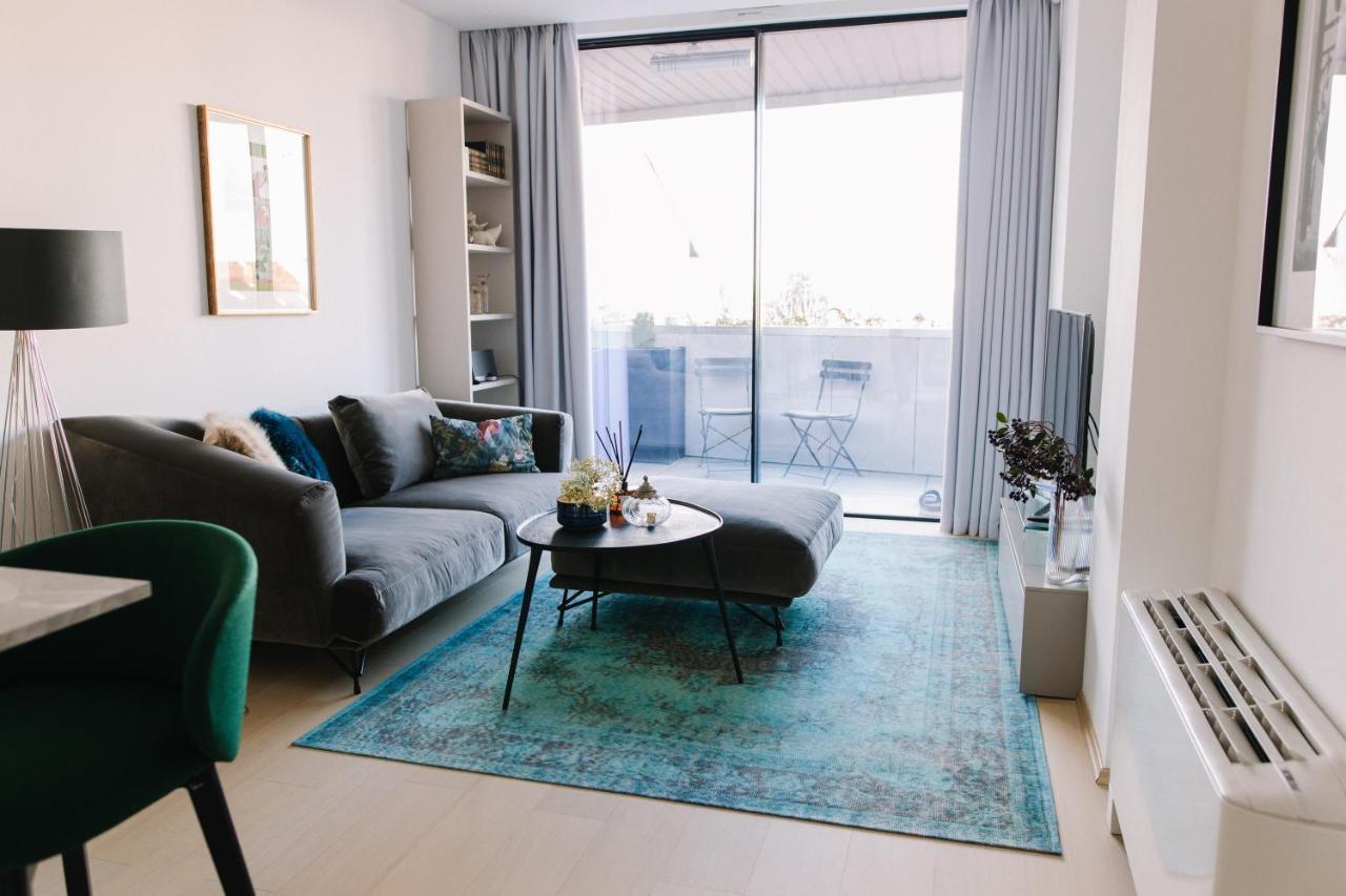 Design Apartman - Free Parking Szeged Bagian luar foto