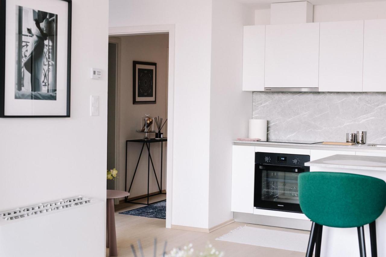 Design Apartman - Free Parking Szeged Bagian luar foto